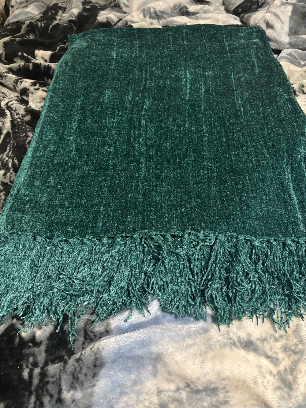 Green Plush Throw Blanket with Fringe